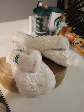 Womens Michigan State Spartans Flip Flop Slippers Size M 7-8